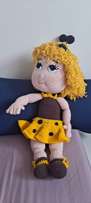 Boneca "Abelha Maia"