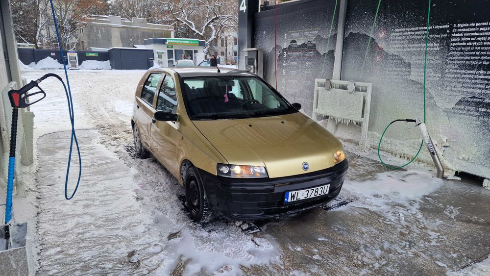 Sprzesam samochód Fiat Punto