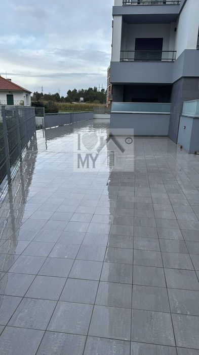 Andar de Luxo T2 em condominio Villas Choupal