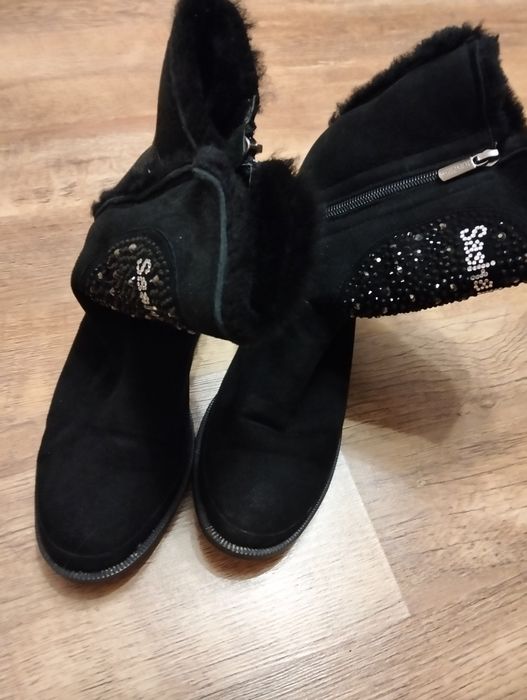 Уггі натуральне хутро та замша