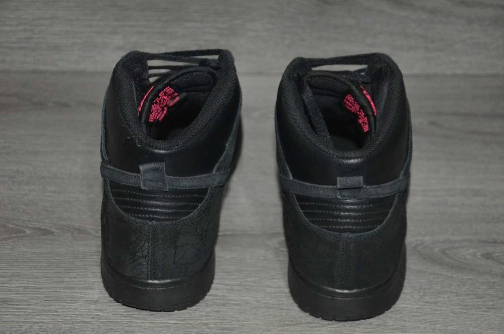 Продам кросівки замша Фірма NIKE Dunk High 08.