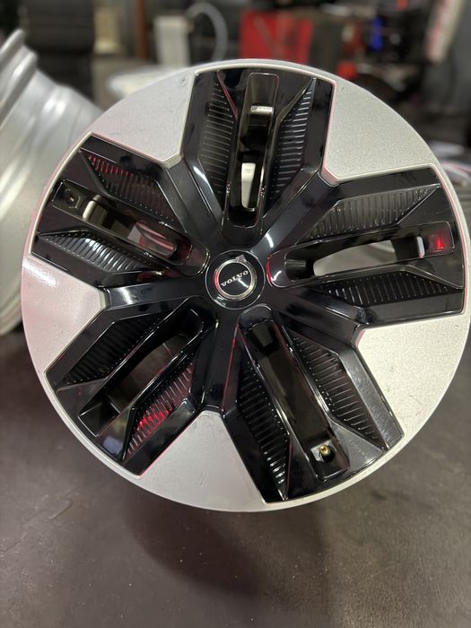 Jantes originais Volvo EX30 18 5x108