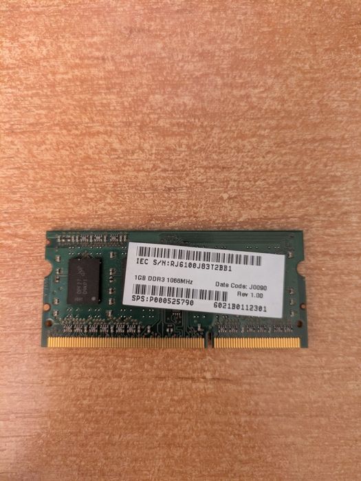 ОЗУ SO-DIMM DDR3 1 GB Micron MT8JSF12864HZ-1G1F1 1066MHz, PC3-8500