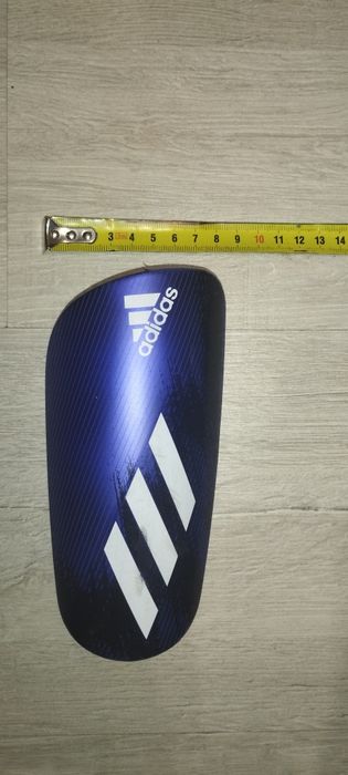 футбольні щітки Adidas