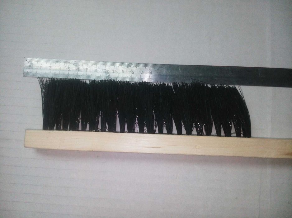 Щетка сметка с деревянной ручкой