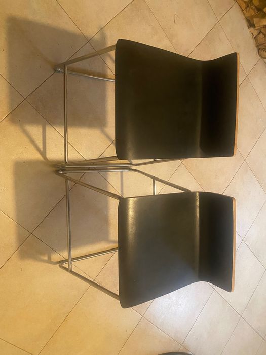 um par de bancos de bar Ikea - usado, bom estado