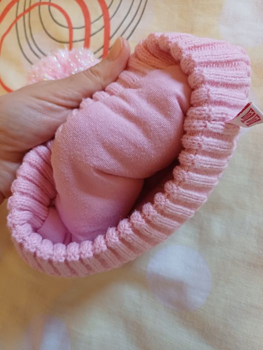 Шапочка для девочки идеал.