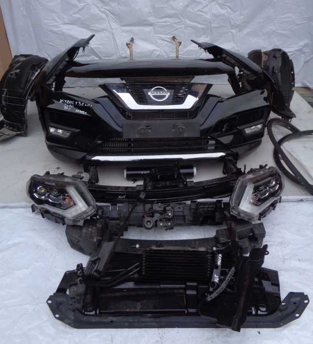 Nissan Rogue X-Trail T32 2013-2019 Бампер передний оригинал