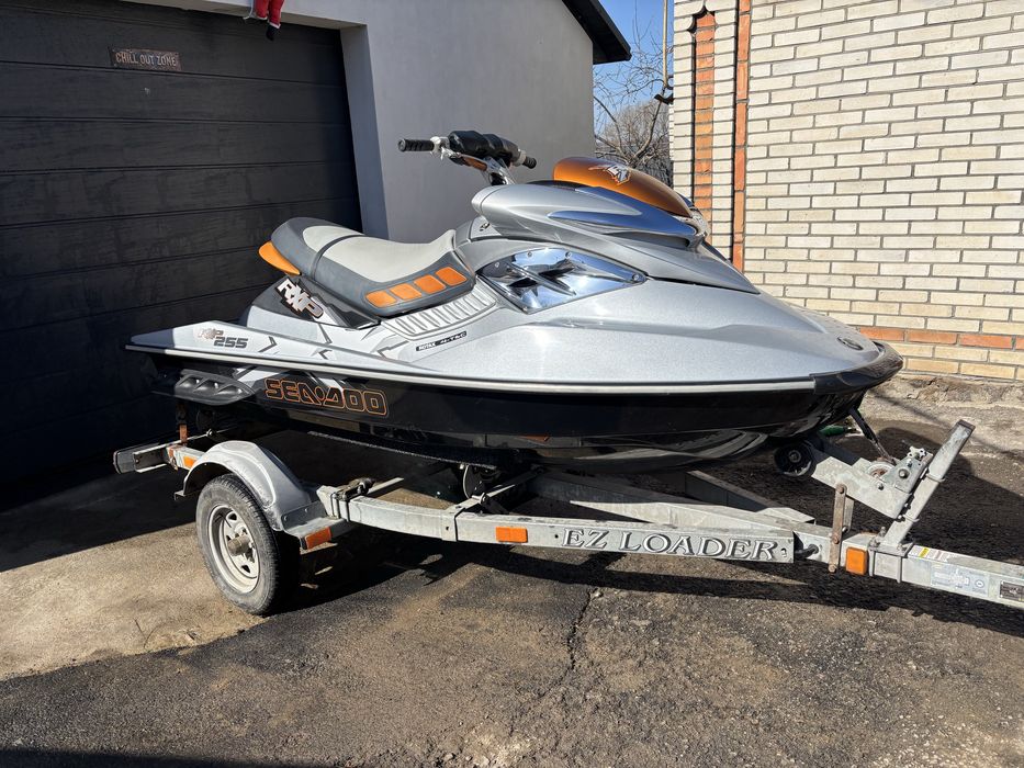 Гідроцикл brp rxp 255