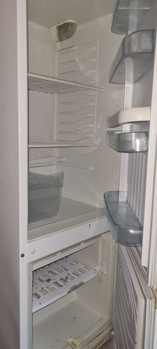 Холодильник 2-х камерний