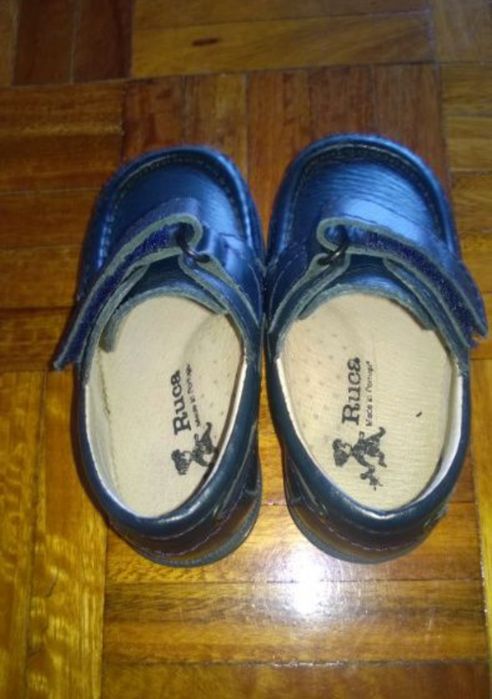 Sapatos de bebé num 20