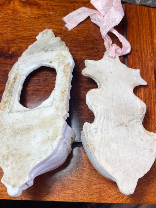 Pia de Água benta Porcelana VA Séc XIX 15,5 cm