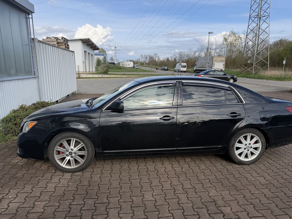Toyota avalon бензин /газ