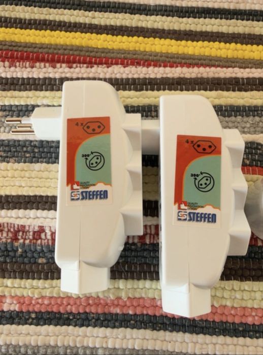 4 adaptadores p/ tomadas