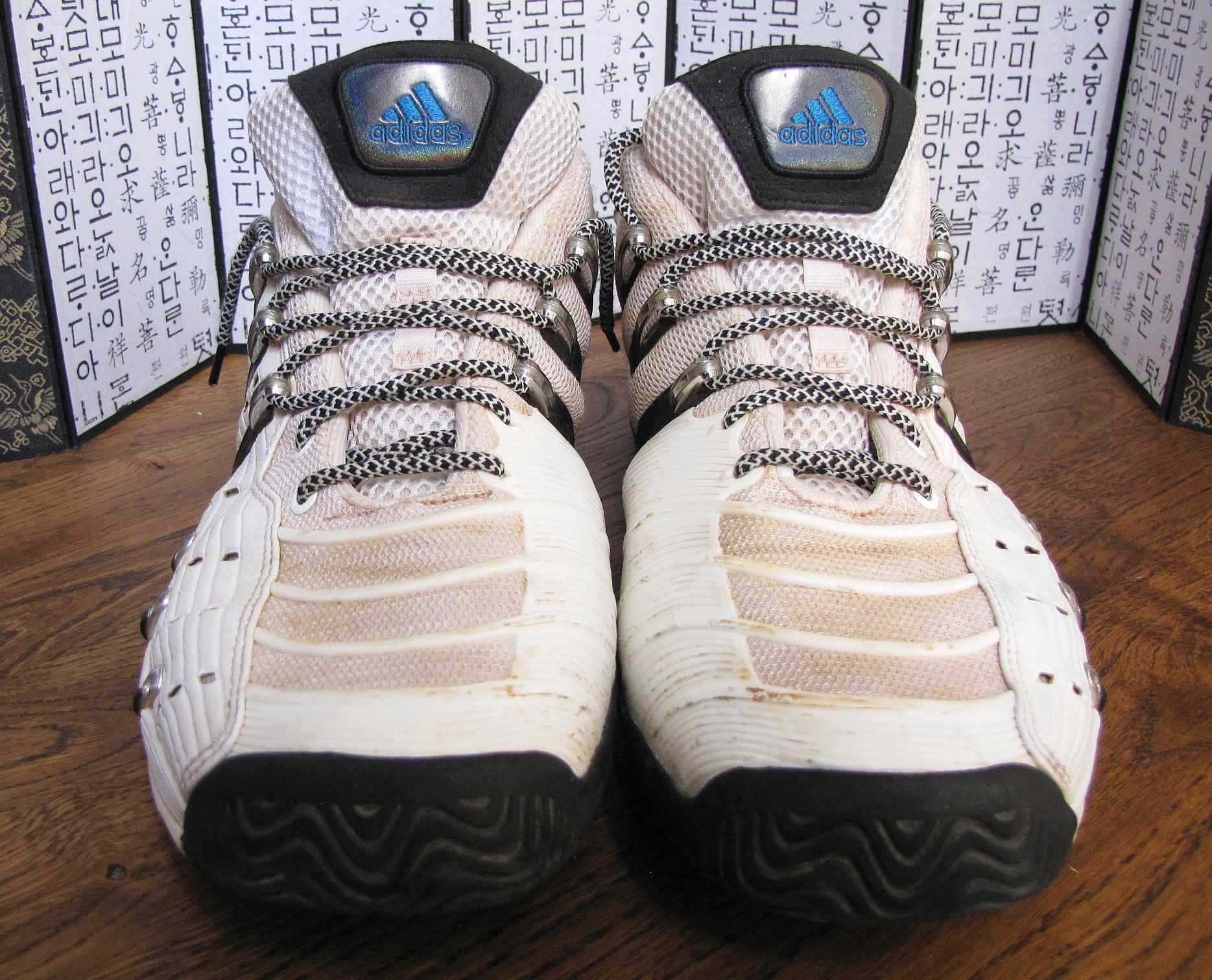 Barricade V. 46 US 12 30 . 2 500 Olx