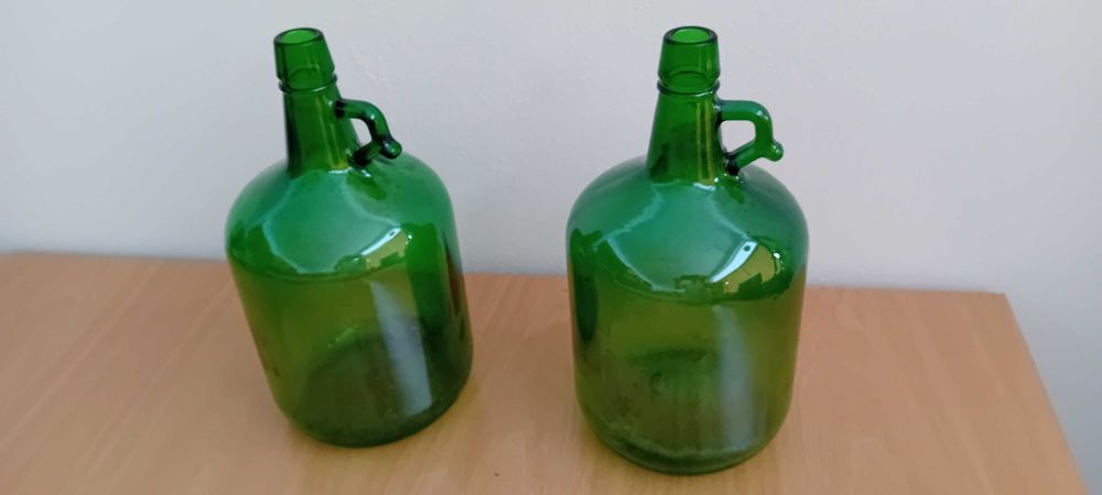 Dois Garrafões Antigos de Vidro Vintage