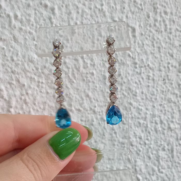 Серебряные серьги с топазами