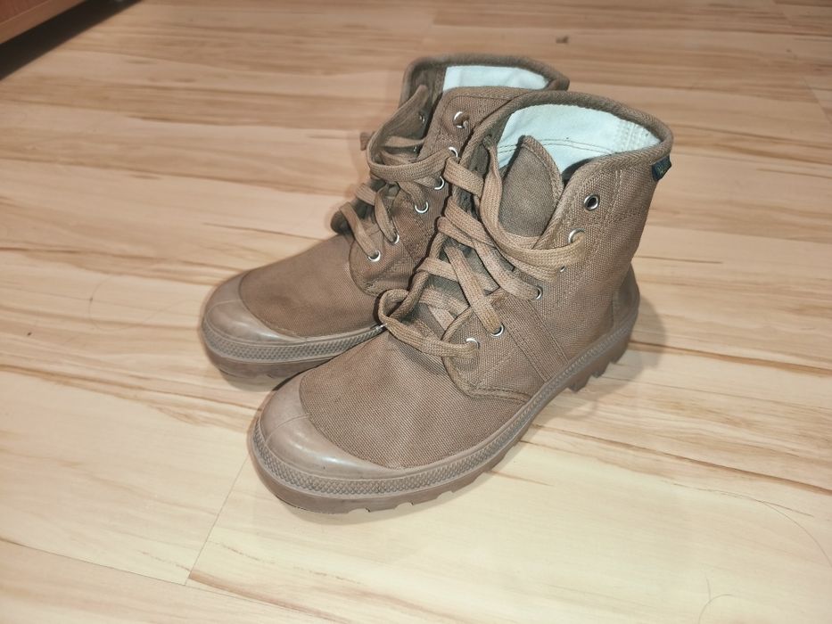 Trampki palladium 42.