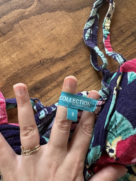 The collection sukeinka na ramiączkach czarna w różowe kwiaty