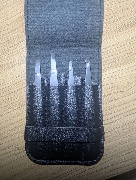 Набір пінцетів для брів