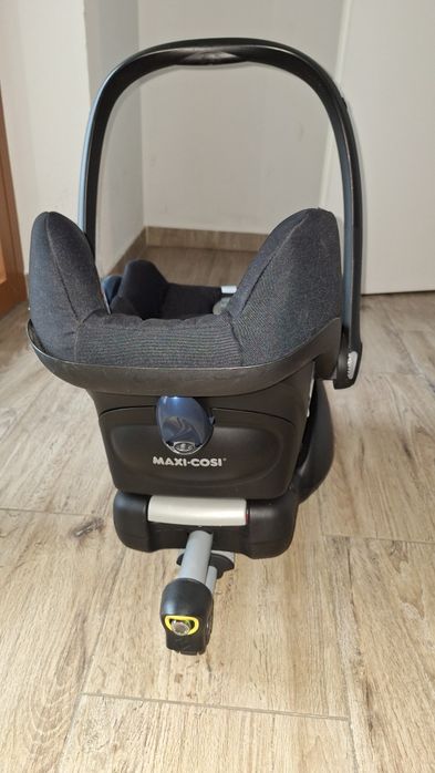 Fotelik samochodowy Maxi-Cosi z bazą ISOFIX