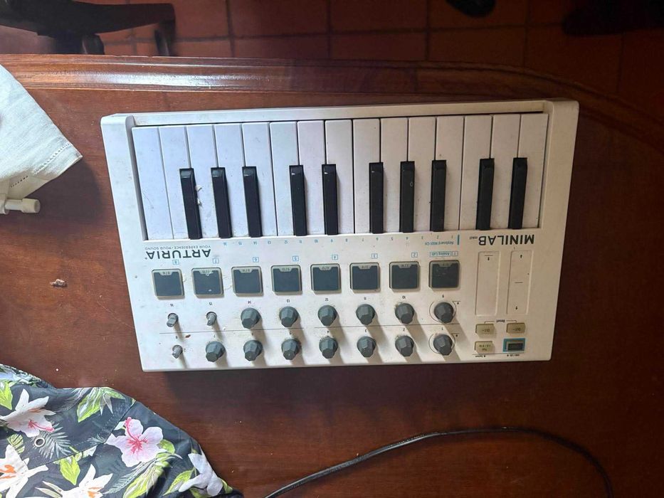 Arturia Keylab Mini MK2
