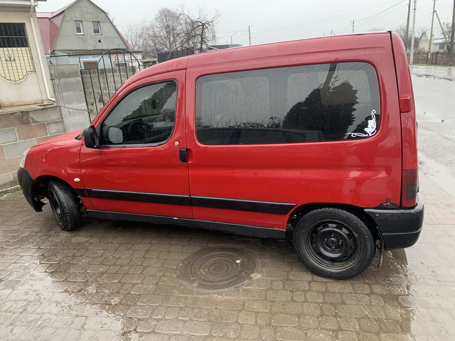 Пежо Партнер.