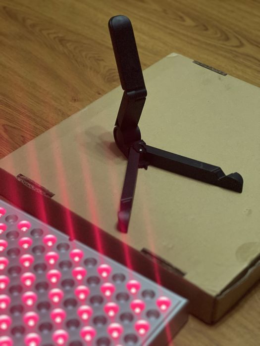 LED панель Red Light Therapy 660nm для світлотерапії та відновлення