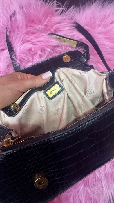 Сумка Guess Enisa Top Handle