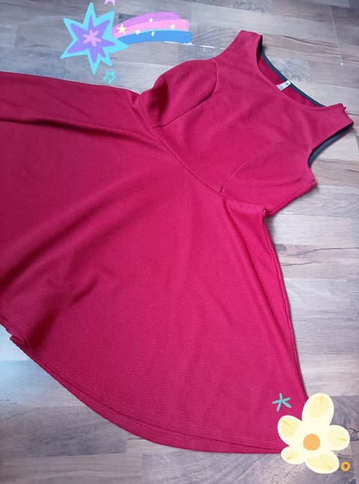 Bordowa sukienka rozmiar L