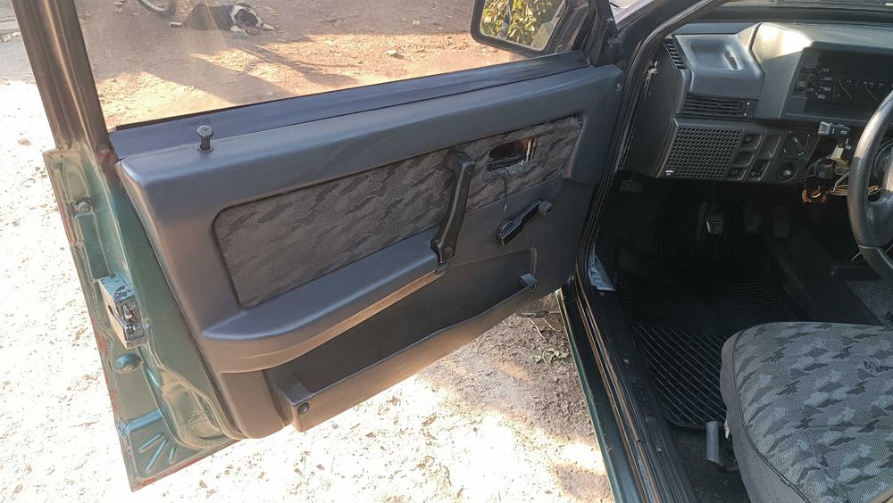 Авто ваз 2109 лада 21093 1.5 vaz 2002 рік зубила девятка
