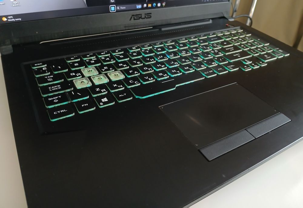 ASUS TUF FA706iU/120Hz/Ryzen 7 4800H/1660Ti/16GB/SSD1Tb