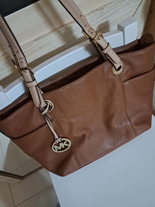 Mala de pele marca Michael kors