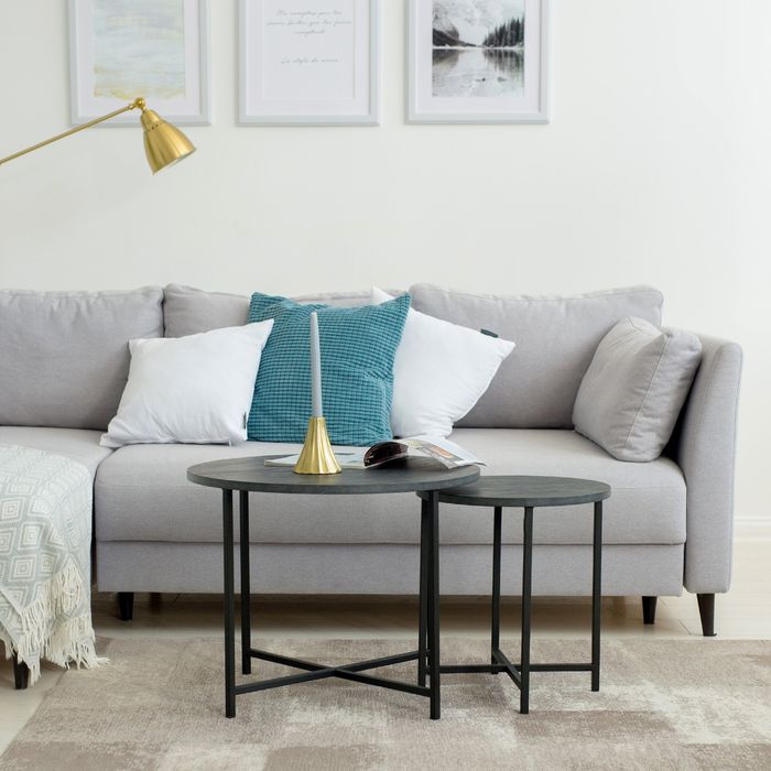 Журнальний столик, приліжковий стіл