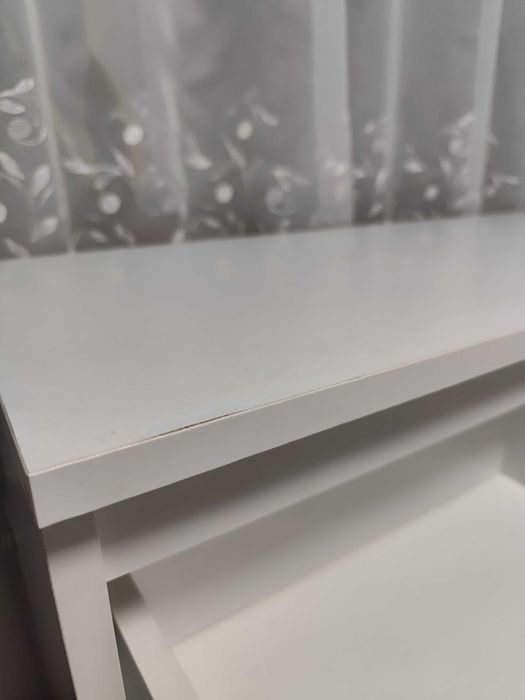 Komoda biała z szufladami