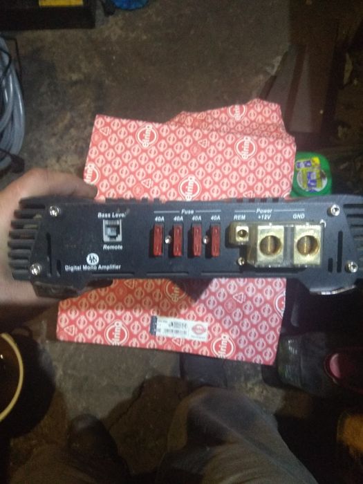 продам автомобiльний уселок DlS cad 15