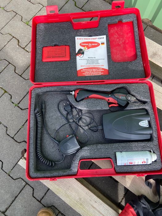 Tesoura de poda elétrica