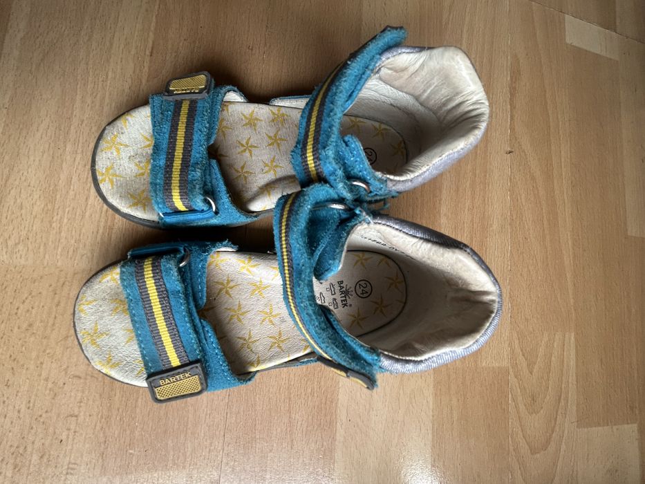 sandały Bartek 24