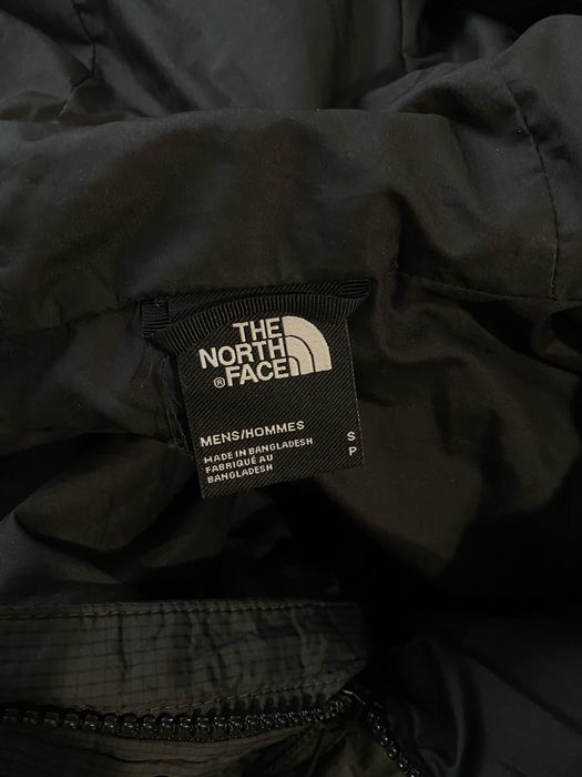 Куртка пуховик The North Face М розмір чорного кольор