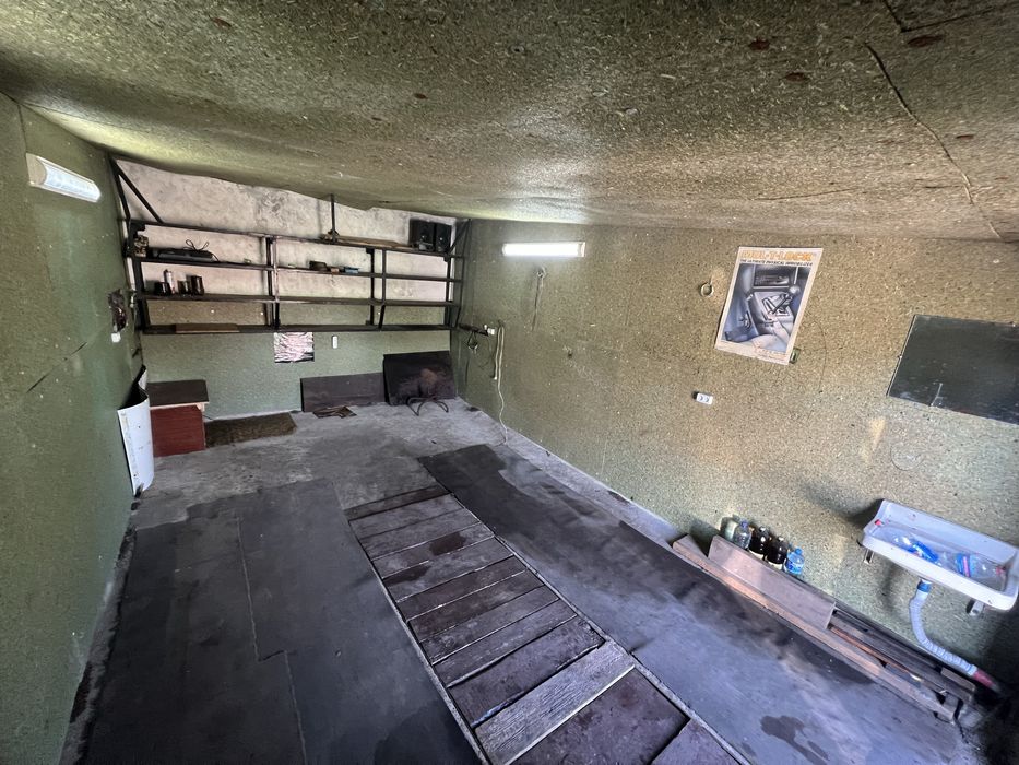 Продам гаражі  в гарному стані