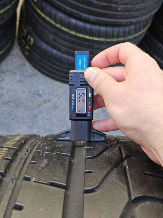 Шины БУ 305 35 R 20 Pirelli p zero пара лето