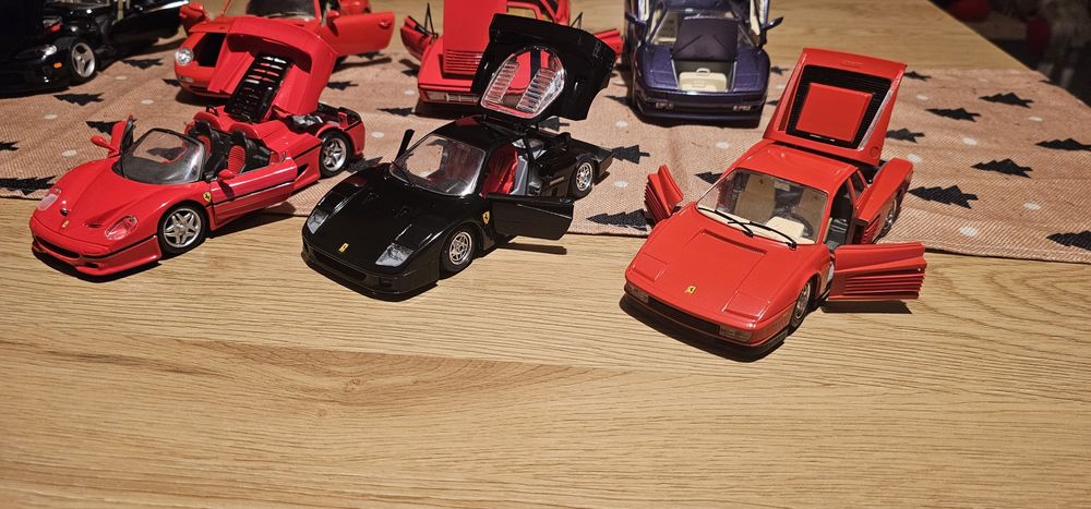 Modele aut Ferrari,Lamborghini,Porsche 1:18, 1:24
