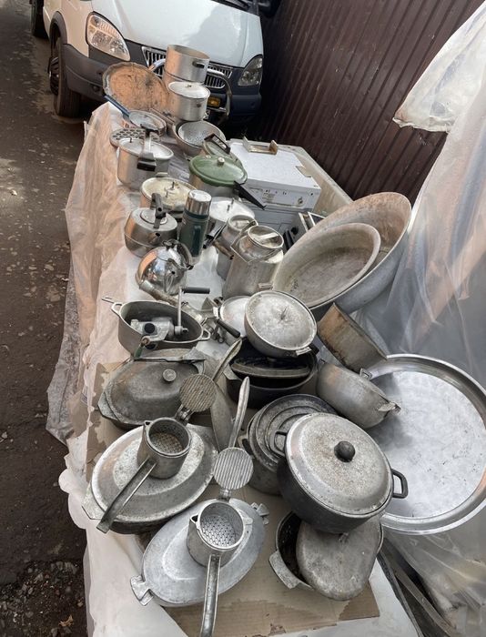 Кастрюля,чайник,утятница,скороварка,бидон,друшлак,термос: 200 грн ...