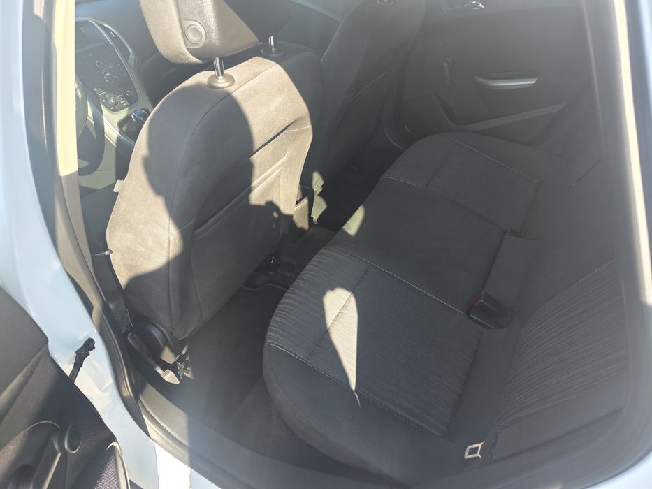 Sprzedam opla astra z silnikem 1.6B 105km