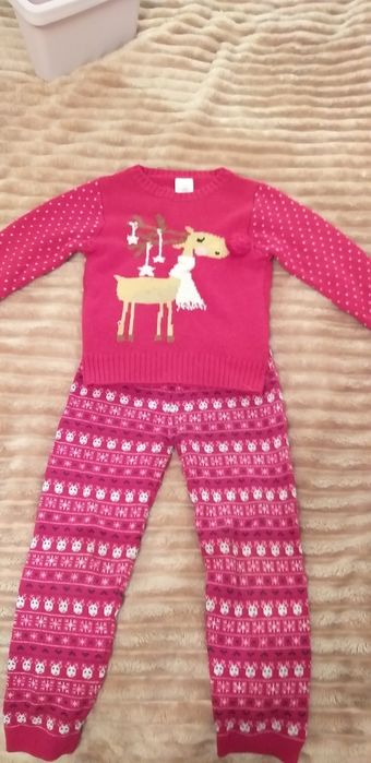 Новогодний костюм. Свитер с оленем