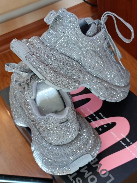 Кросівки Валентьяга