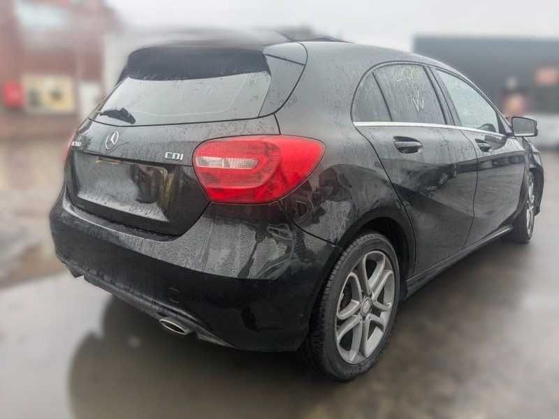 Mercedes Classe A 200D (2015) - Para peças