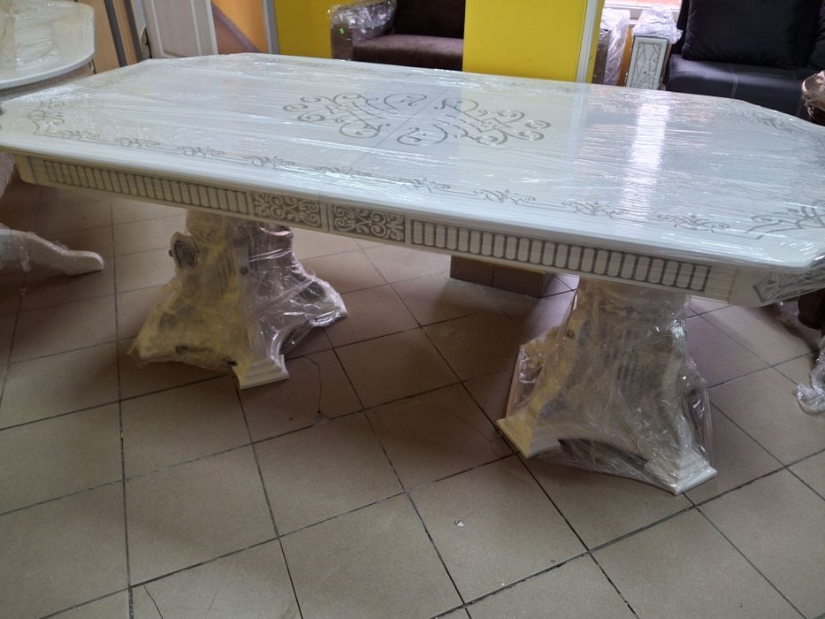 Столи розкладні різних розмірів