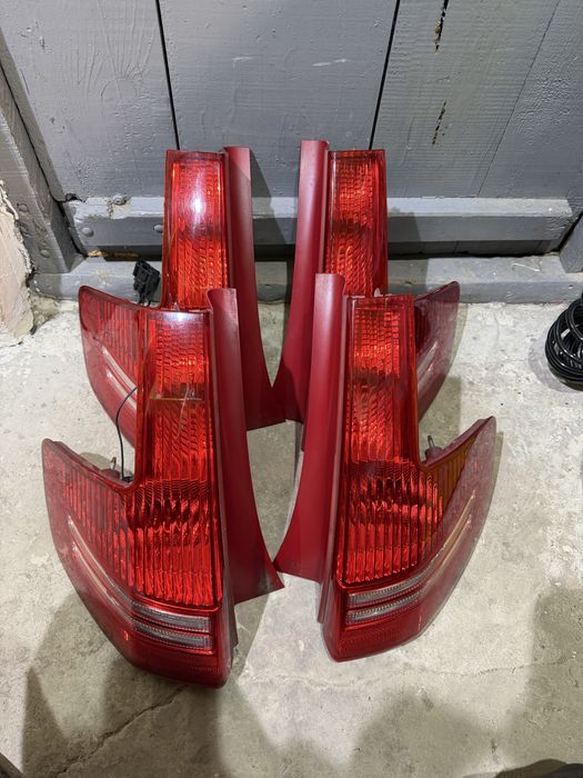 Задні стопи фари ліхтарі Citroën Citroen C4 Сітроен Ц4 2004-2010