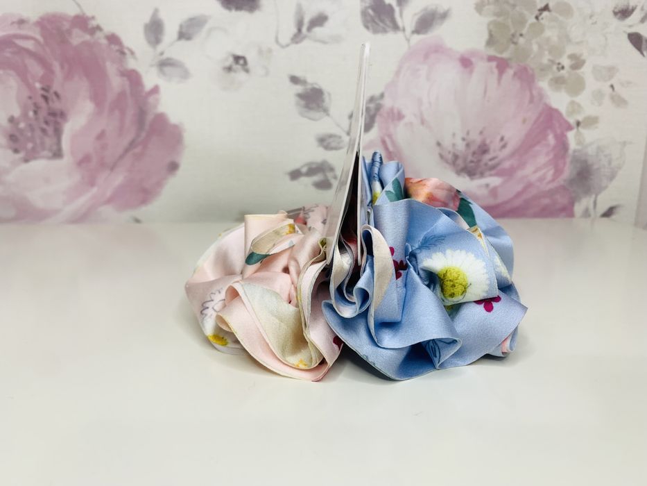 Frotki, gumki do włosów kwiatowe Ted Baker